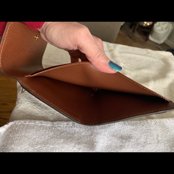 Authentic Louis Vuitton Anais Monogram Wallet - Picture 3 of 8